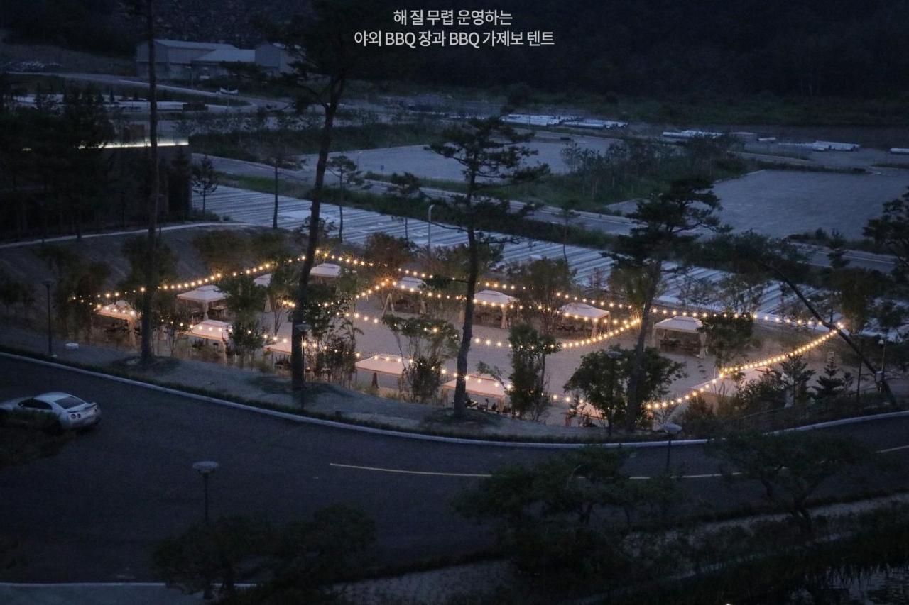 Pine Forest Jeongseon Alpine Resort Extérieur photo